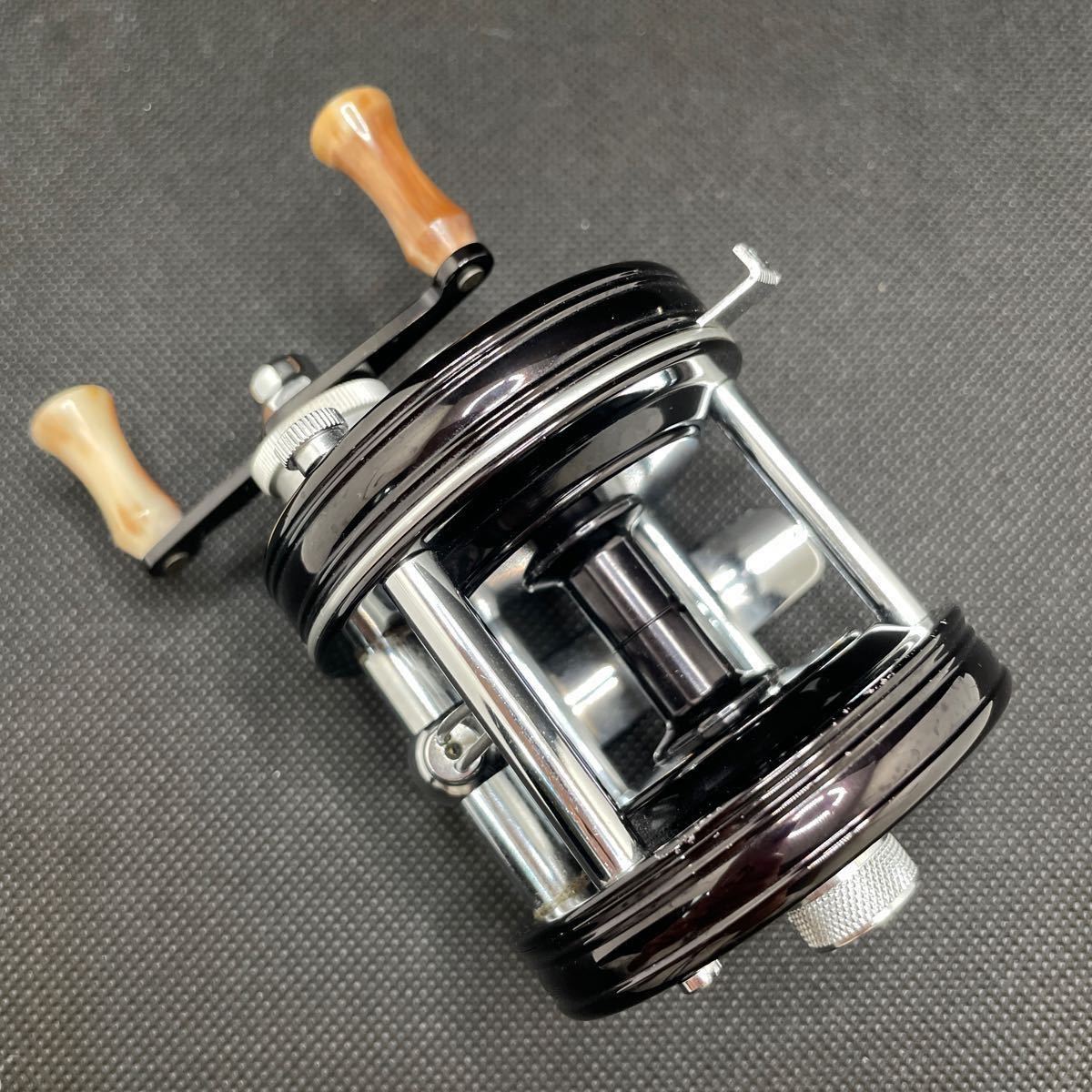 アブガルシア アンバサダー レコード5000 ブラック ABU GARCIA アブガルシア アンバサダー レコード5000 ブラック ABU GARCIA
