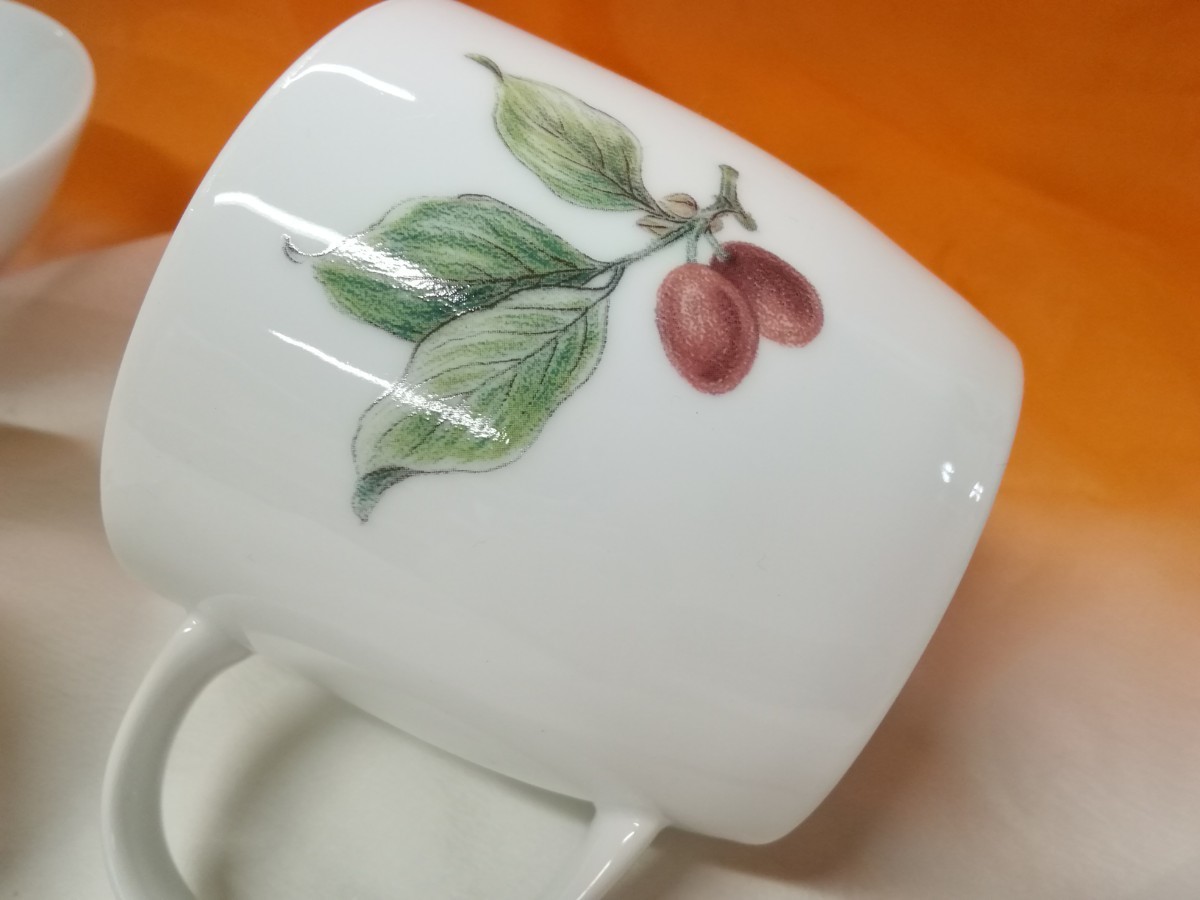 g_t Q844 Noritakeノリタケ fine porcelainファインポーセーレン マグカップ/取り皿 3点 フルーツ柄 洋食器 made in Malaysiaの画像4