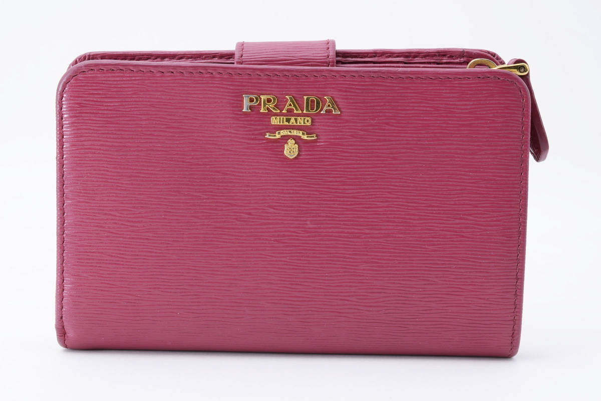 1円〜　美品　PRADA プラダ コンパクト ウォレット L字ジップ ボタン ピンク ファッション小物 財布 イタリア製 レディース PRADA_画像1