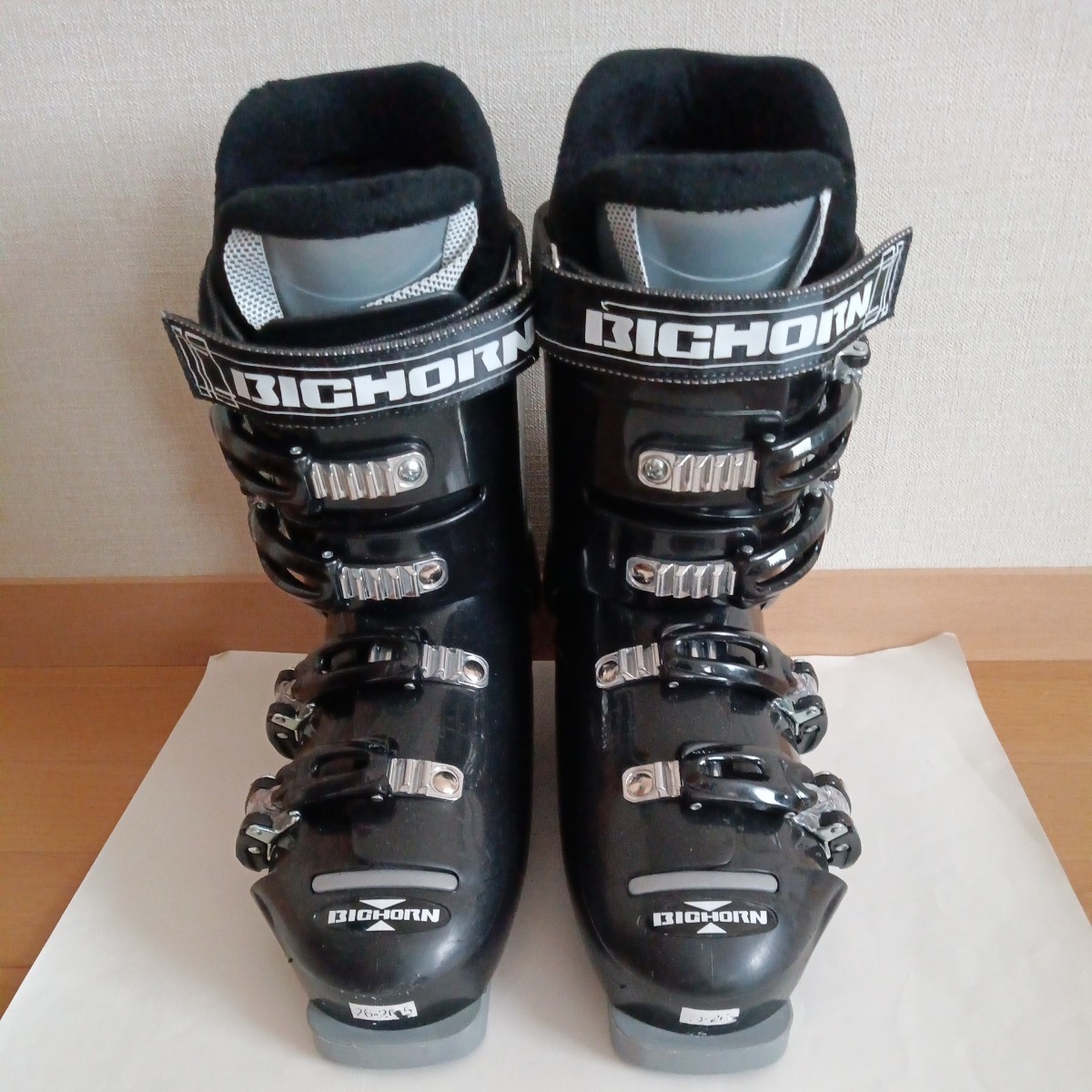 26 26.5 Ski Boots Bighorn Big Horn