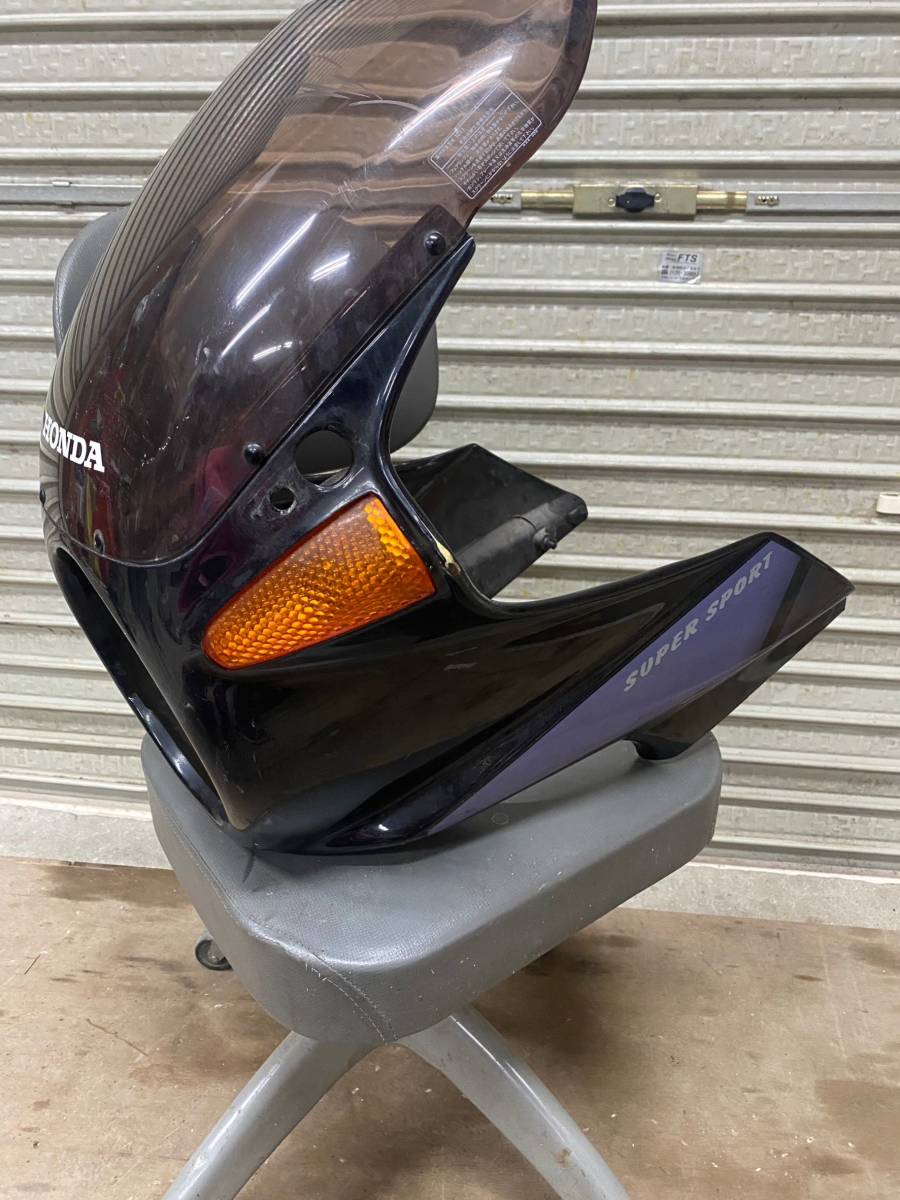 HONDA（ホンダ）CBX125F フロントカウル ビキニカウル　中古_画像2