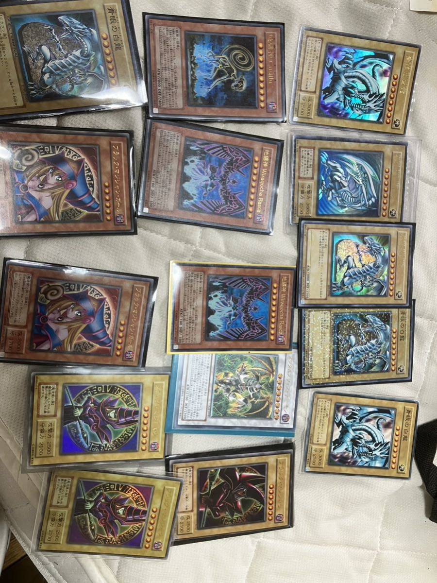 遊戯王 デュエルモンスターズ 引退品 レア ブラックマジシャン ブラックマジシャンガール ブルーアイズホワイトドラゴン 推定3万枚以上_画像3