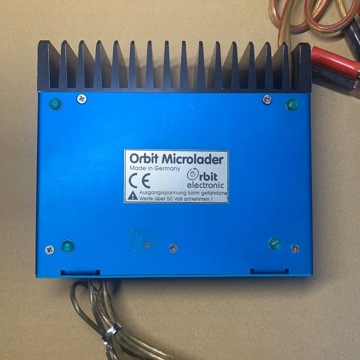 ドイツ製 ORBIT MICROLADER オービットマイクロレーダー バッテリーチャージャー 充電器 ラジコンパーツ？ 中古品 通電確認済の画像4