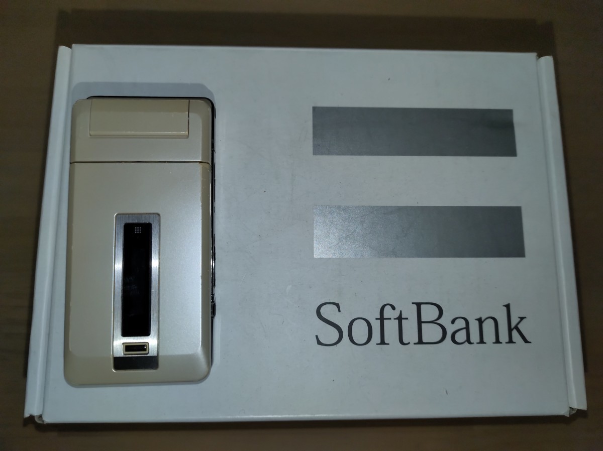 SoftBank 910SH ホワイト おまけ付き 電池パック欠品_画像4