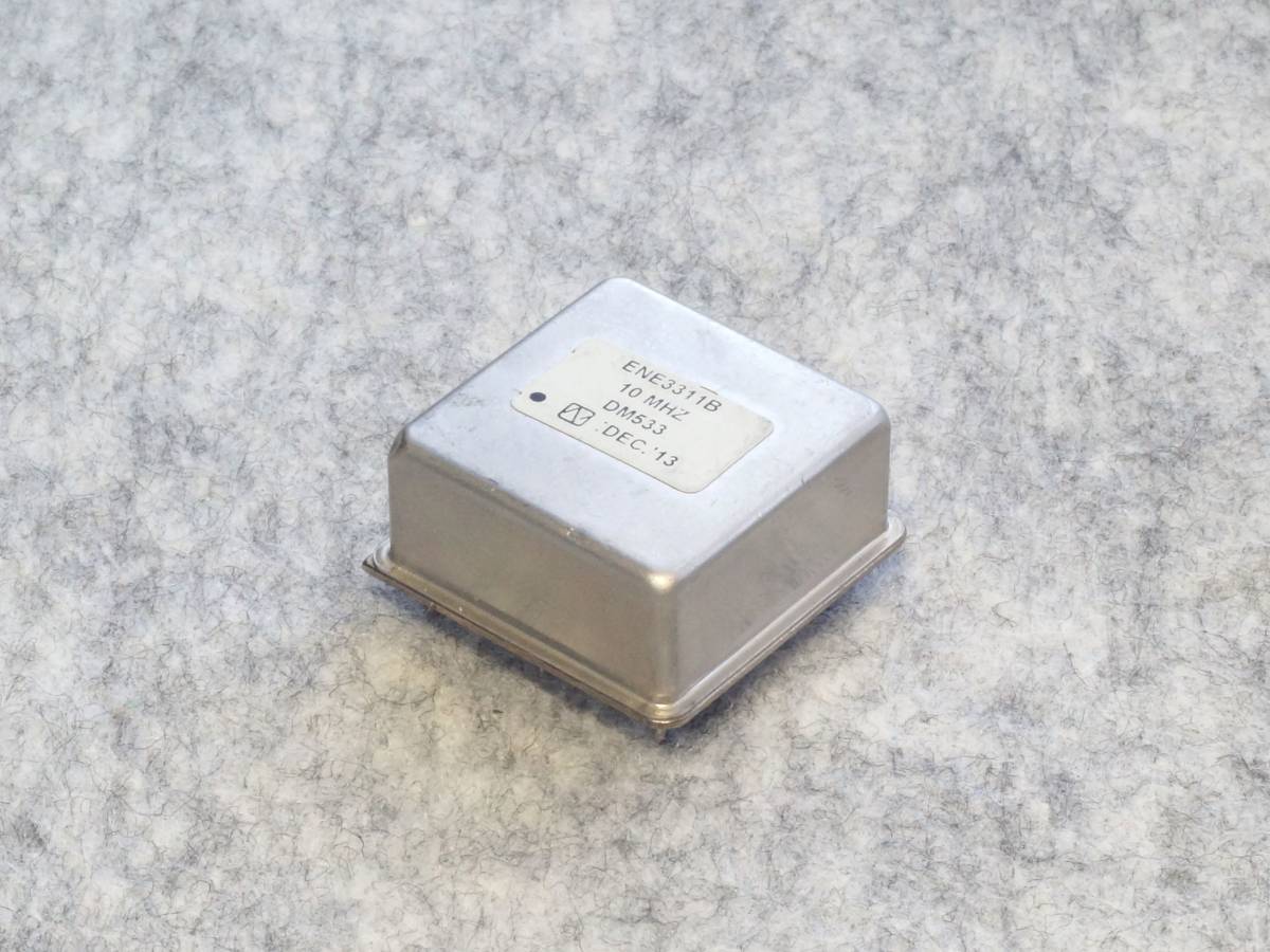 ENE3311B 10MHz OCVCXO (恒温槽付電圧制御水晶発振器)　取り外し品・動作確認済み _画像1