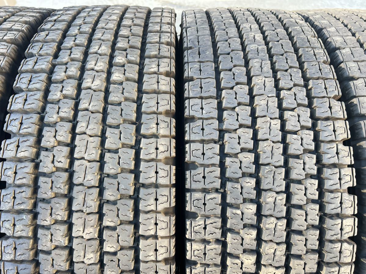 超バリ山　トーヨー M929 PREMIUM 245/70R19.5 136/134J 2022年製スタッドレス タイヤ8本セット_画像4