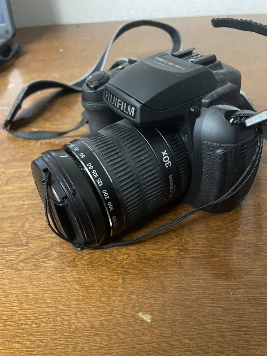 ★FUJIFILM 富士フィルム デジタルカメラ コンパクトデジタルカメラ デジカメ FinePix HS30EXR ※動作未確認現状品_画像3