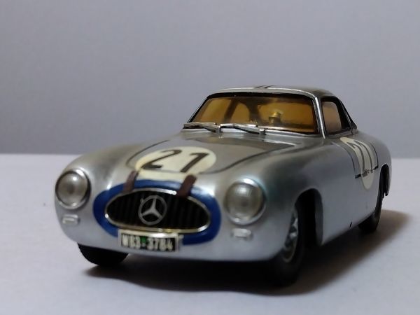 ★メルセデスベンツ　300SL　　　　1/43MAX★_画像1