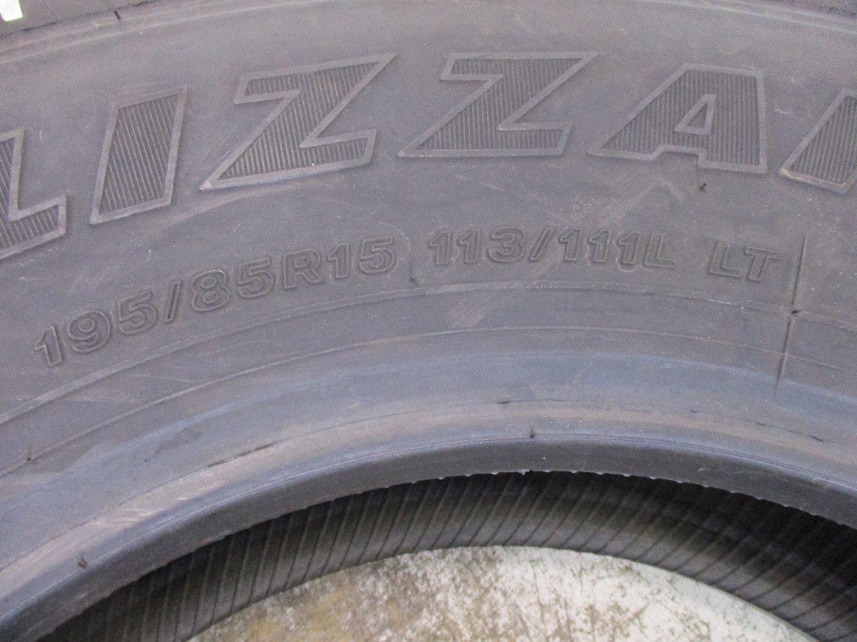 ■中古タイヤ■　195/85R15 113/111L LT BRIDGESTONE W979 トラック等 冬タイヤ スタッドレス 激安 送料無料　B133_195/85R15 113/111L LT