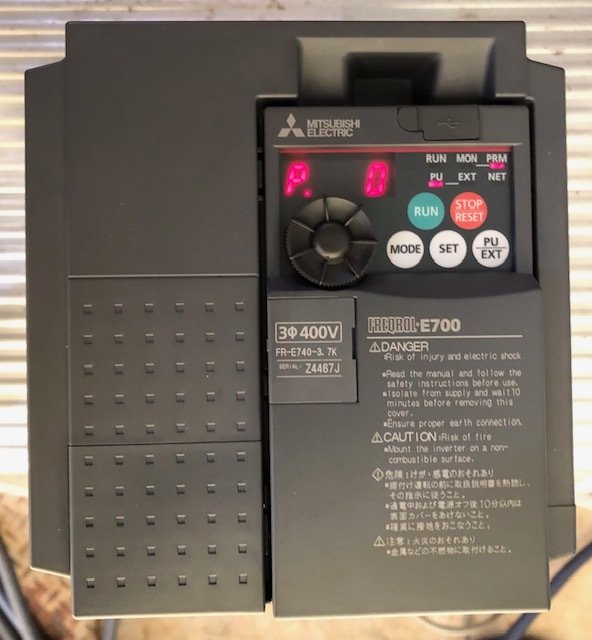 【中古品】三菱電機　インバータ　FR-E740-3.7K