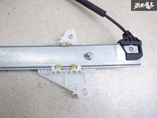 【最終値下】 保証付 動作OK マツダ純正 KE2FW KE2AW CX-5 レギュレーター ドアモーター リア 右 右側 運転席側 棚2N11_画像3