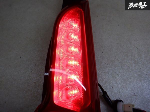 【最終値下】 スズキ純正 MK32S MK42S スペーシア 前期 LED テール テールランプ テールライト 右 右側 運転席側 KOITO 220-59294 棚2M13_画像8