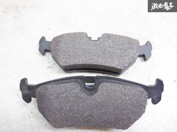 [ last price decline ] FERODO Jaguar Jaguar XJ V12 6.0 rear brake pad left right FDB632 shelves 2B21