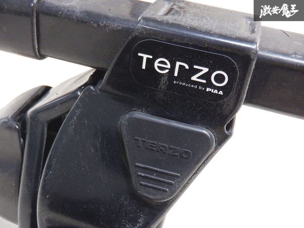 TERZO テルッツォ ベースキャリア キャリア 2本 セット バー全長約122cm 鍵付 軽自動車にて使用 棚1E12_画像4