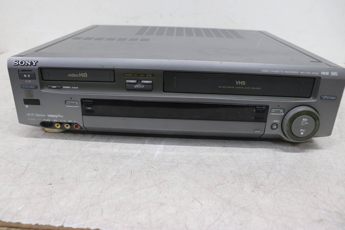 Y12/550 SONY ソニー Hi8 VHS ビデオデッキ Wデッキ WV-TW1 ダブルビデオ カセット レコーダー 通電確認済み ジャンク_画像2