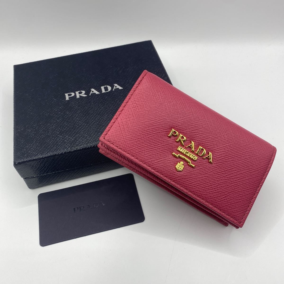 ★新品未使用★正規品★PRADA(プラダ)/イタリア製/本革/レザー/カードケース/名刺入れ/濃ピンク/2MO513_画像1