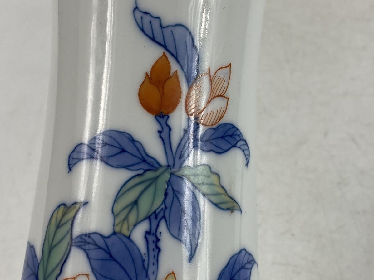 【福蔵】色鍋島 岳山窯 花瓶 金彩 色絵 インテリア 花器 高さ26.7cm_画像5