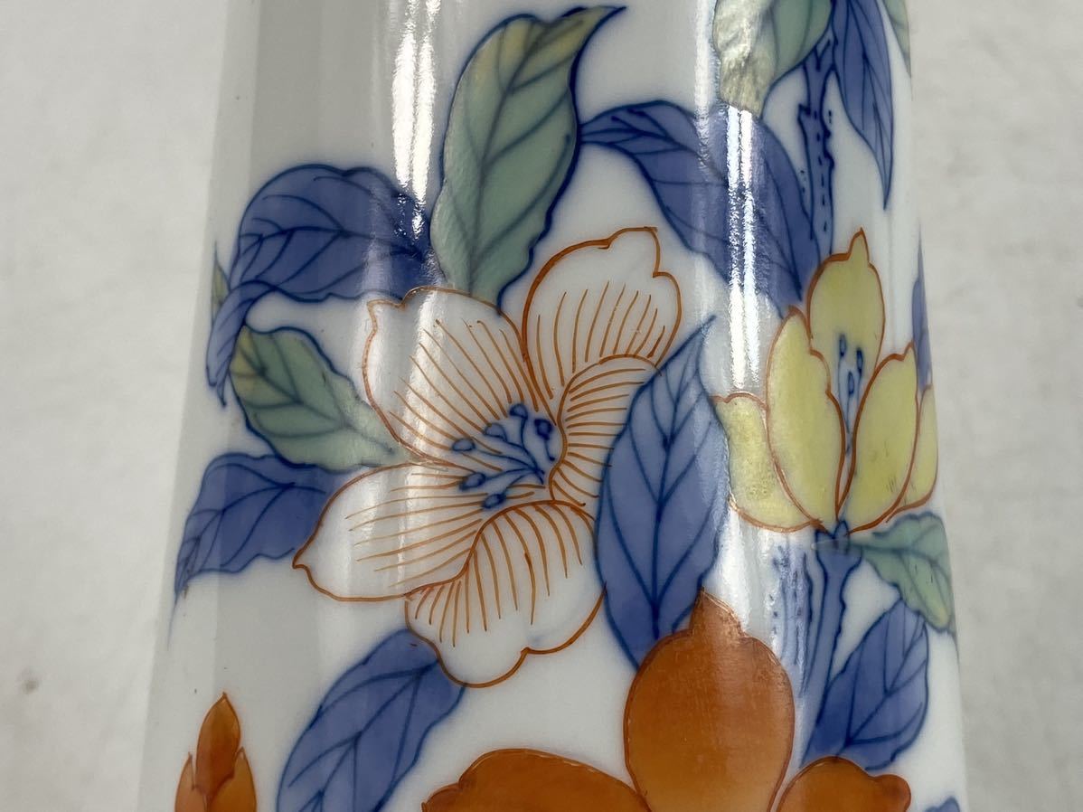【福蔵】色鍋島 岳山窯 花瓶 金彩 色絵 インテリア 花器 高さ26.7cm_画像6