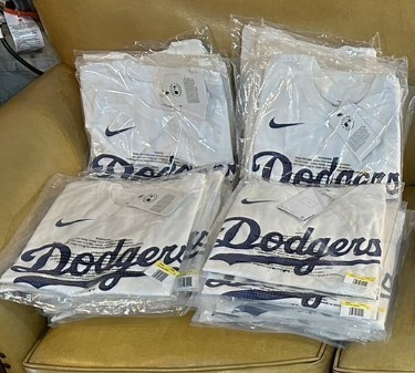 MLB公式品 #2ナイキ製　大谷翔平　ドジャース　Ｔシャツ　ホームカラーの白　Ｍサイズ　普通の男性着られます。_画像2