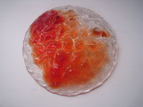 赤いきれいなガラスの盛皿　足付きガラス皿　飾り皿　外径25×H5㎝　/21N12.21-76_画像3