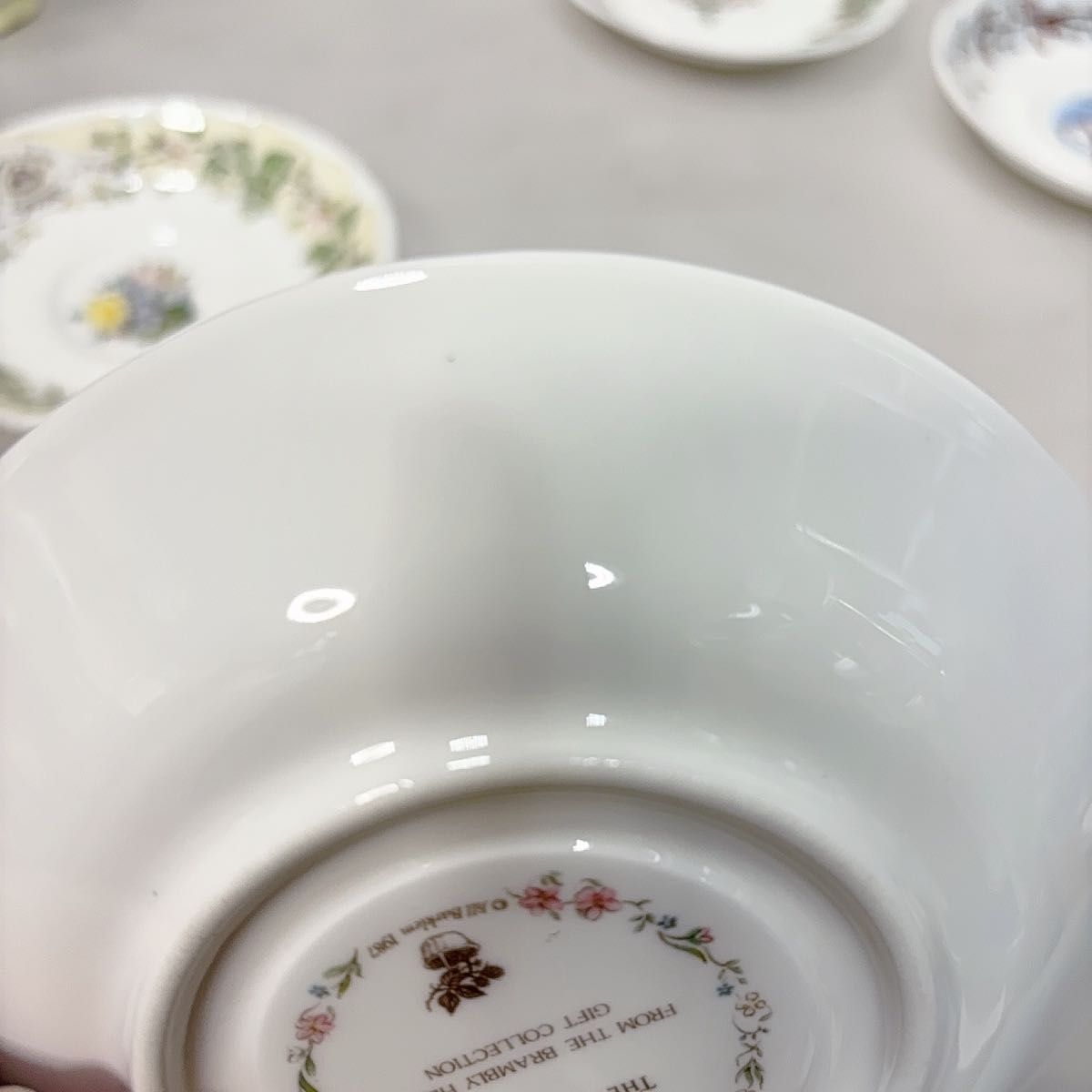 ロイヤルドルトン ブランブリーヘッジ 春夏秋冬カップ ソーサー ロイヤルドルトン ブランブリーヘッジ 春夏秋冬カップ ソーサー