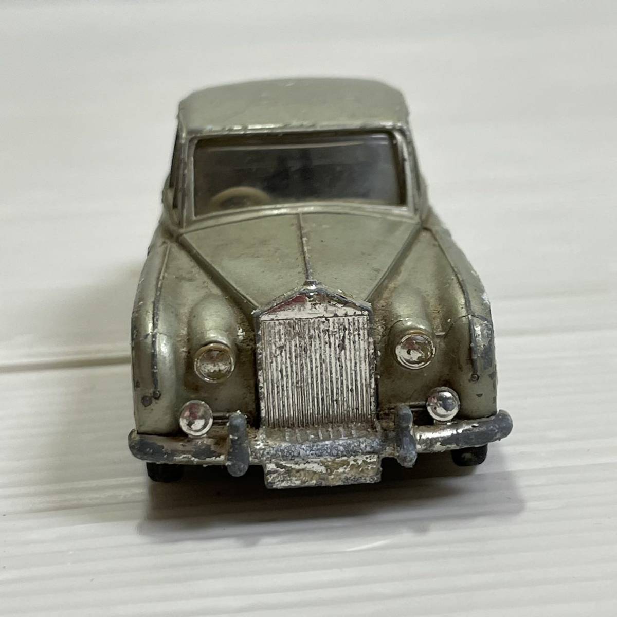 0L87 that time thing DINKY TOYS Dinky Rolls Royce silver minicar box attaching 