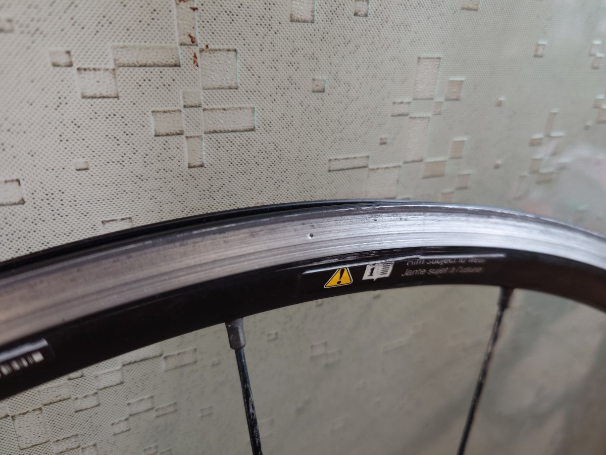 【手渡し限定】shimano WH-R501 ロードバイク クロスバイク 前後ホイール 700c 8、9、10速対応の画像6