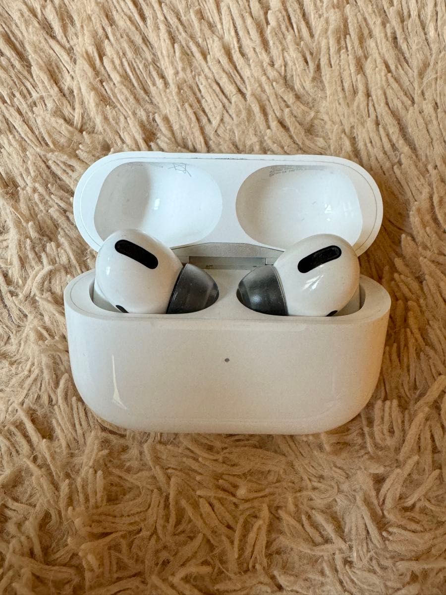 AirPods Pro apple Lightning|Yahoo!フリマ(旧PayPayフリマ) AirPods Pro apple Lightning|Yahoo!フリマ(旧PayPayフリマ)