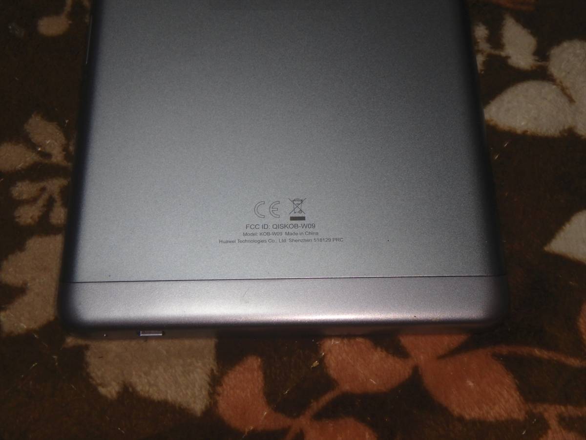 送料無料 HUAWEI MediaPad T3 Wi-Fiモデル KOB-W09_画像4