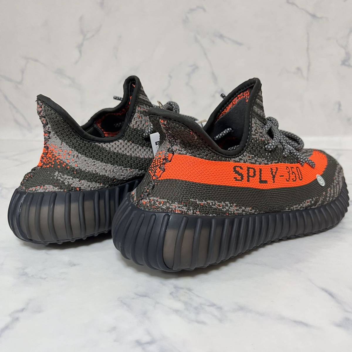 ★送料無料★【新品】26.5cm adidas YEEZY Boost 350 V2 Carbon Belugaアディダス イージーブースト 350 V2 カーボンベルーガ