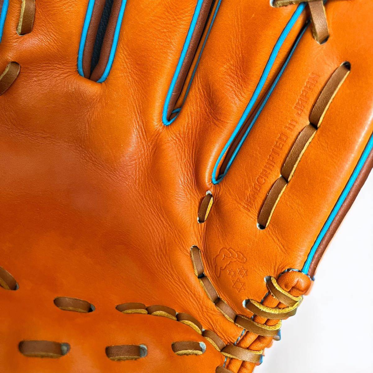 未使用】8万強CAWS カウズ オーダーグラブ 369型 硬式内野手用 未使用】8万強CAWS カウズ オーダーグラブ 369型 硬式内野手用
