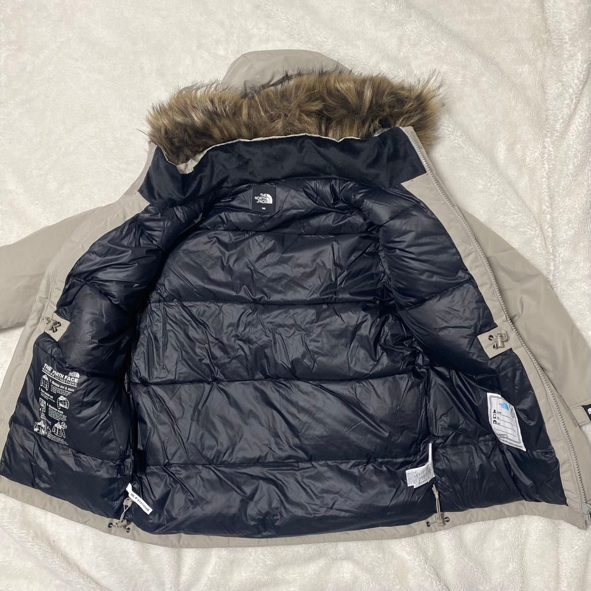 ノースフェイス THE NORTH FACE ダウンジャケット