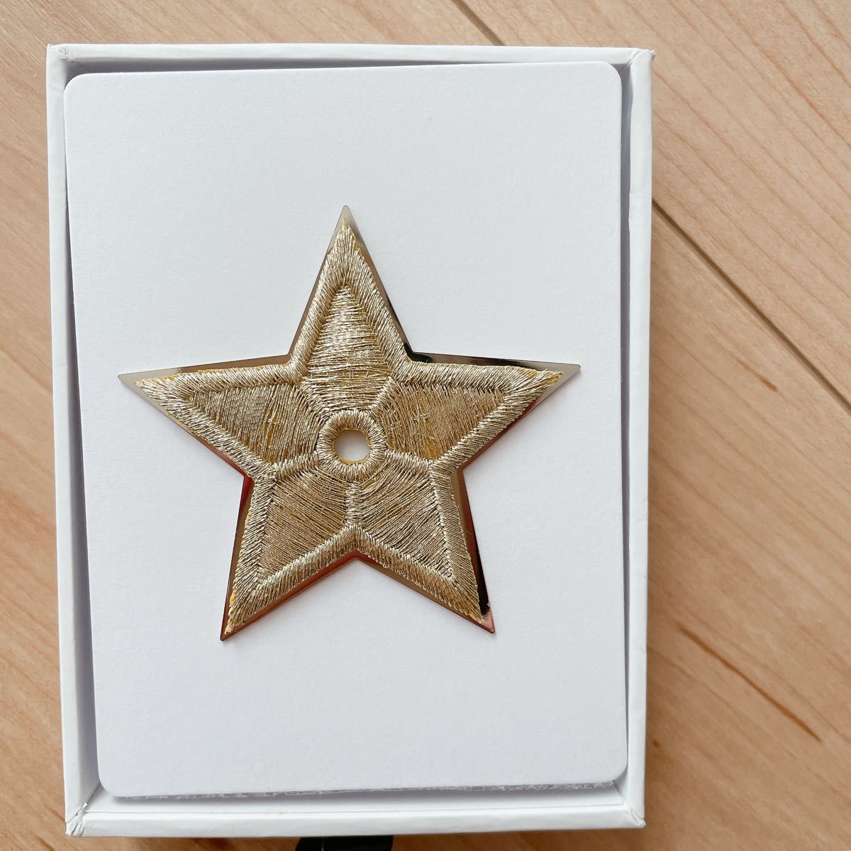 Dior ノベルティ ピンバッジ スター 星 ディオール ピンズ Dior ノベルティ ピンバッジ スター 星 ディオール ピンズ