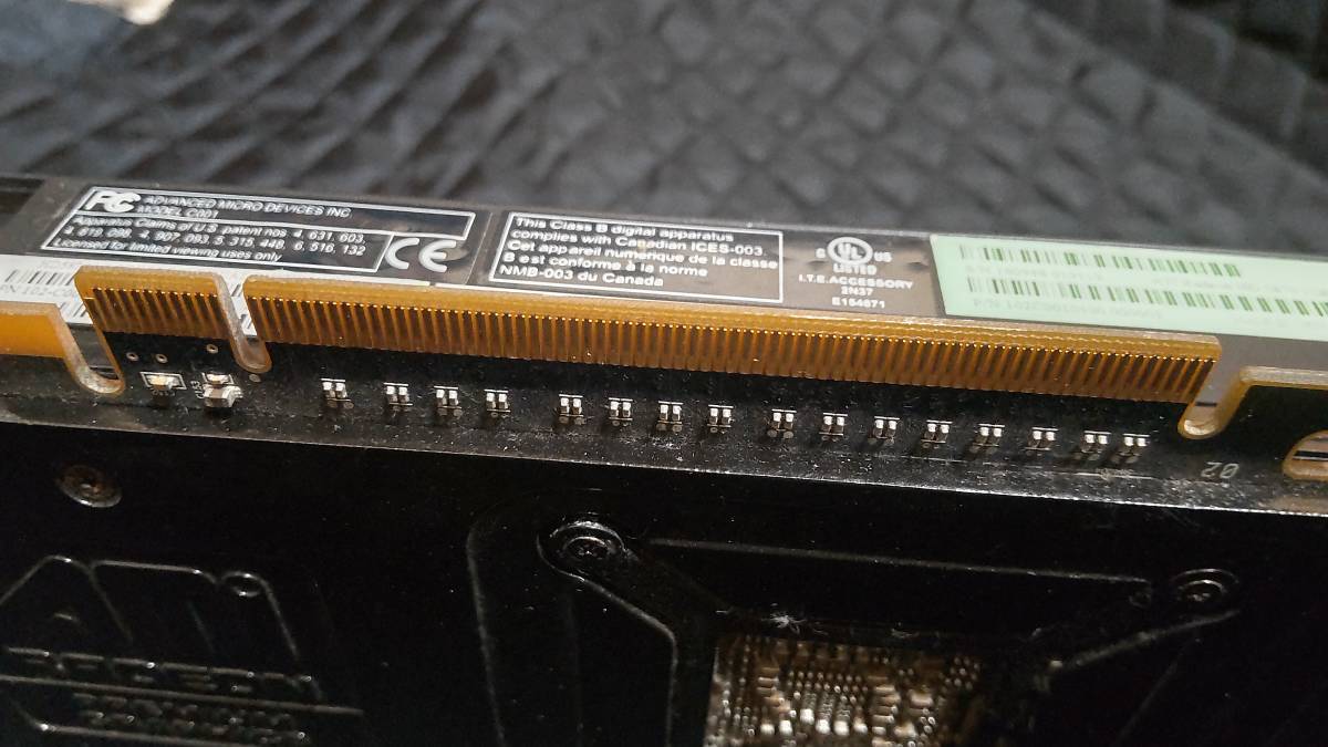 SAPPHIRE Radeon HD 5870 1G 中古　ジャンクで_画像4