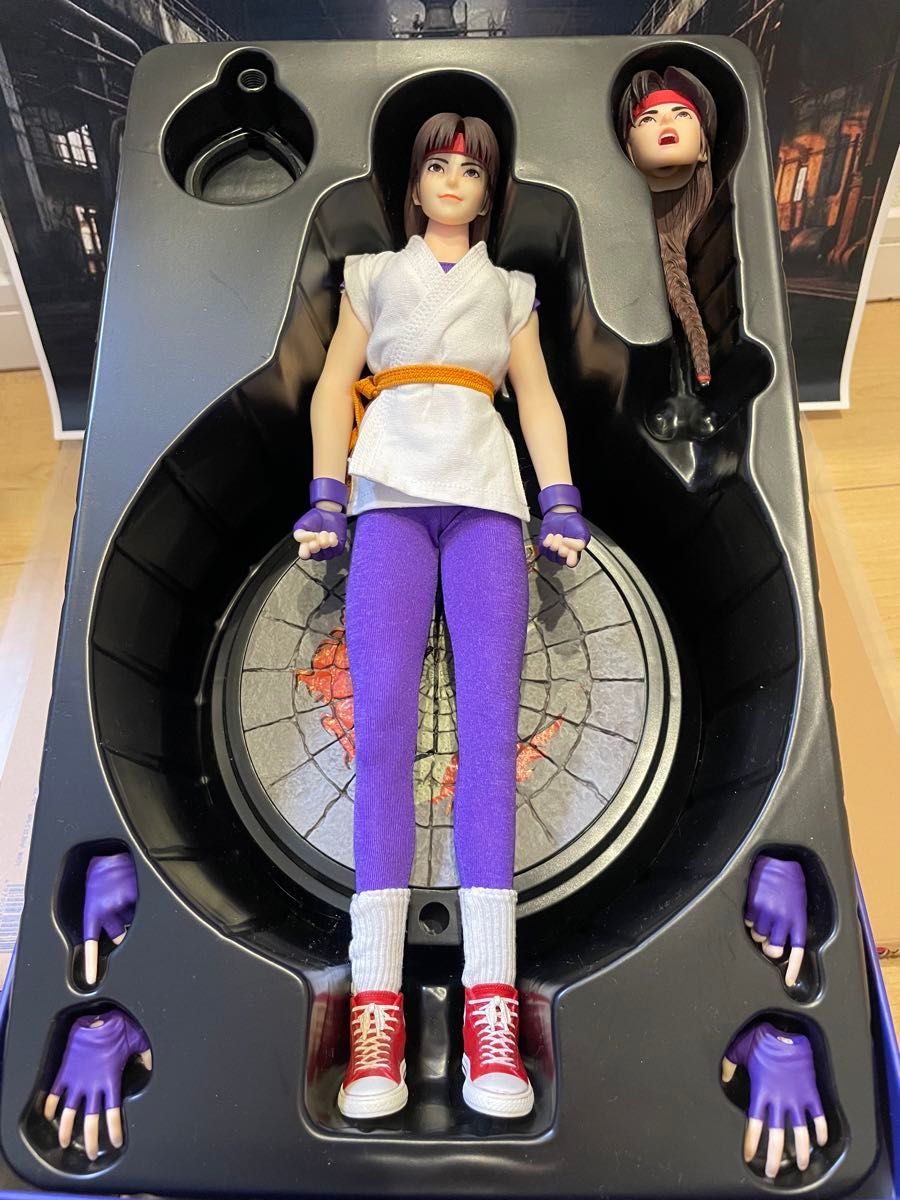 TUNSHI STUDIO - THE KING OF FIGHTERS '97 ユリサカザキ1/6 TUNSHI STUDIO - THE KING OF FIGHTERS '97 ユリサカザキ1/6