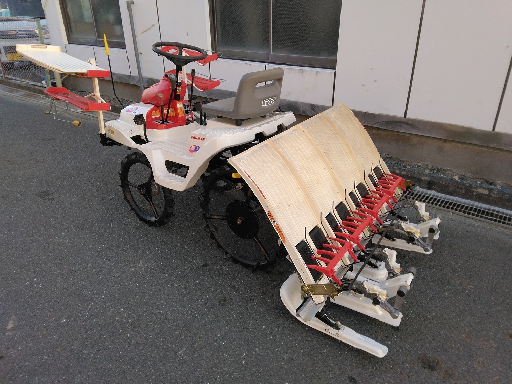 【H-1988】中古品 Yanmar / ヤンマー 田植え機 4条植え Pe-1 ガソリン リコイル式【引取限定・静岡県浜松市】_画像5