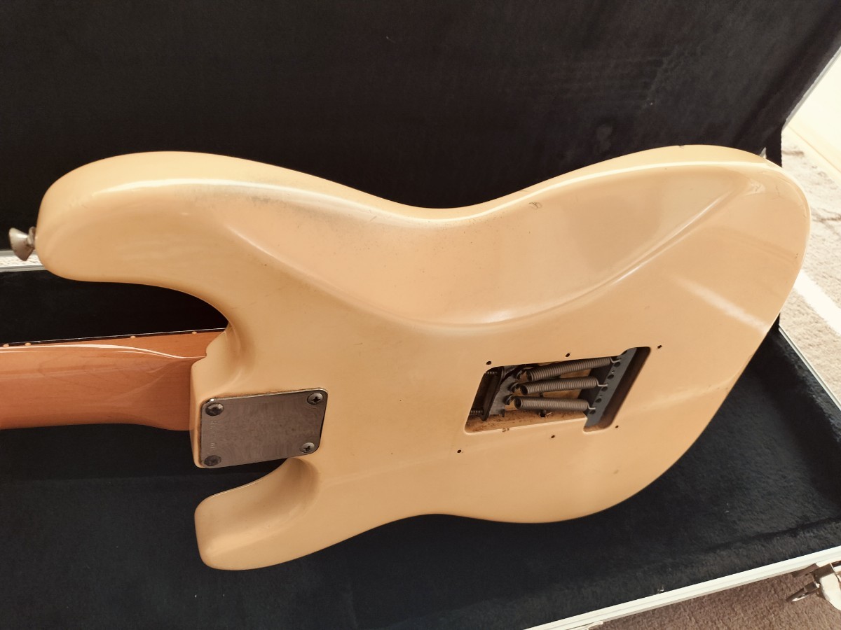 Fender USA American Vintage Stratocaster ストラトキャスター62年モデル　Vシリアル　91〜92年製_画像6