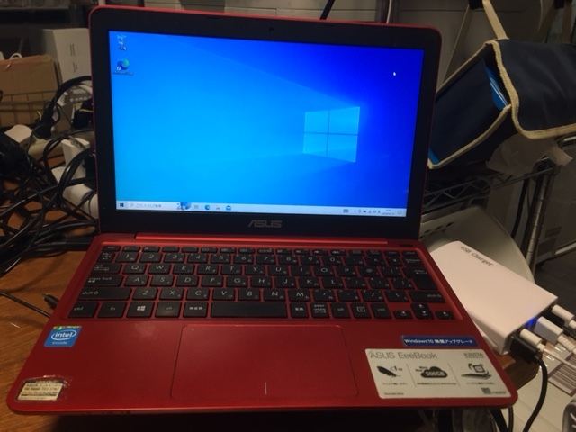 asus ノート　X205TA-B win10 東京都清瀬市発_画像1