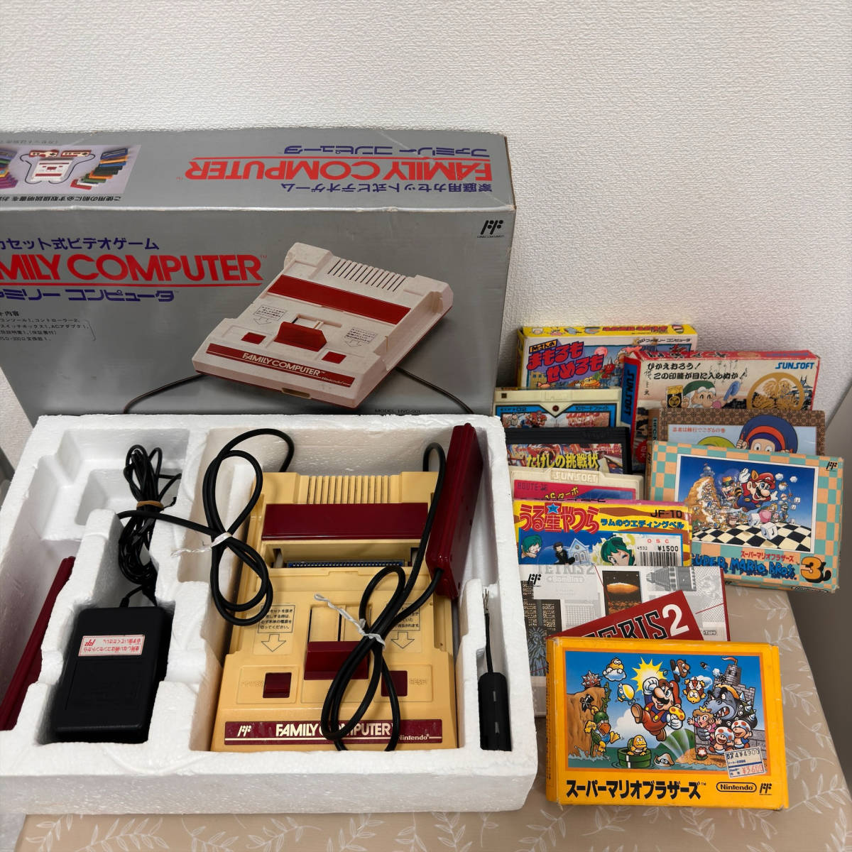 【#11089/90　Nintendo ファミリーコンピューター FAMILY COMPUTER HVC-001 ＆ソフト 10点 動作未確認 ジャンク品 画像判断 中古品】