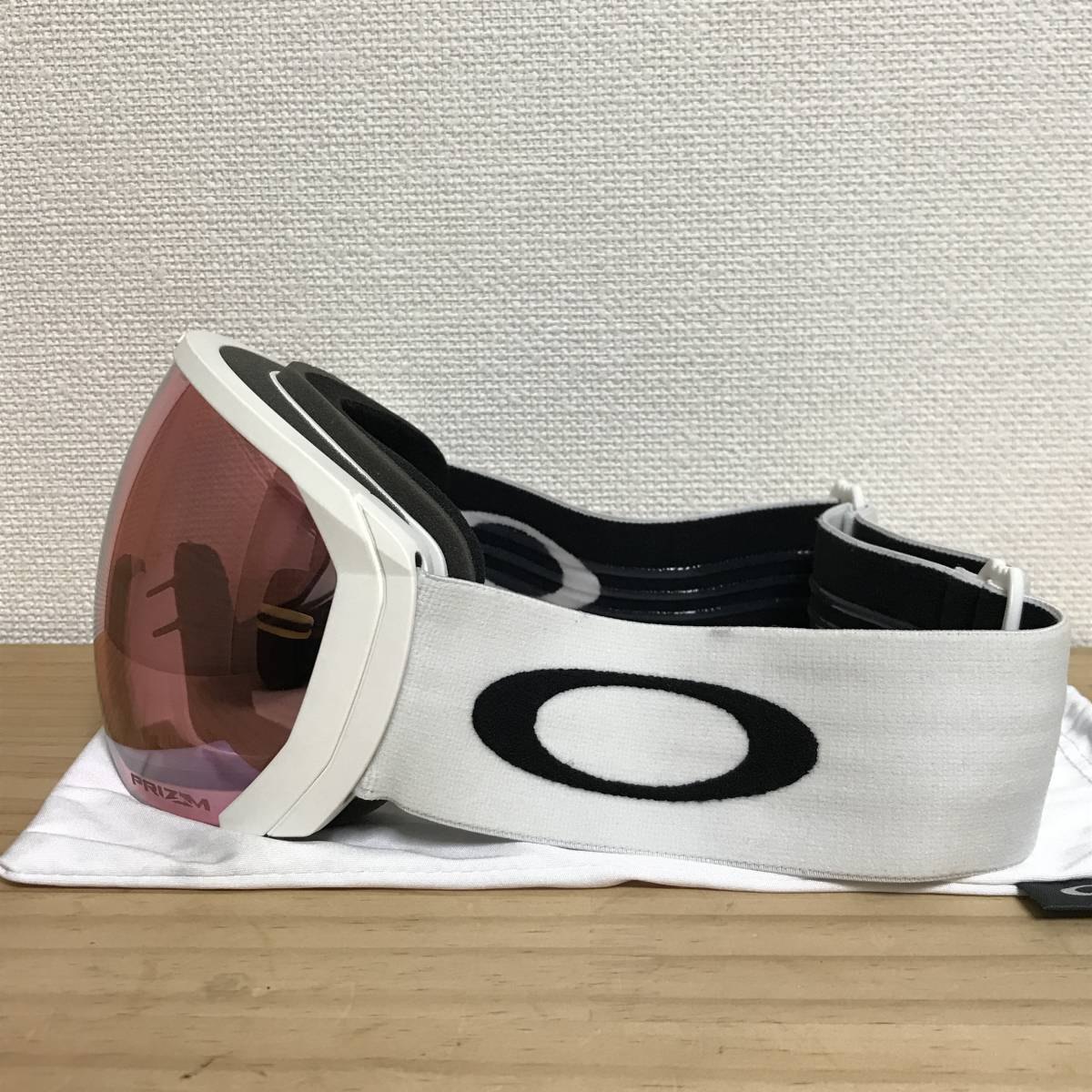 美品◆ケース付◆OAKLEY PRIZMレンズ FLIGHT PATH ゴーグル ミラー オークリー オークレー プリズム フライトパス スノーボード スノボ_画像2