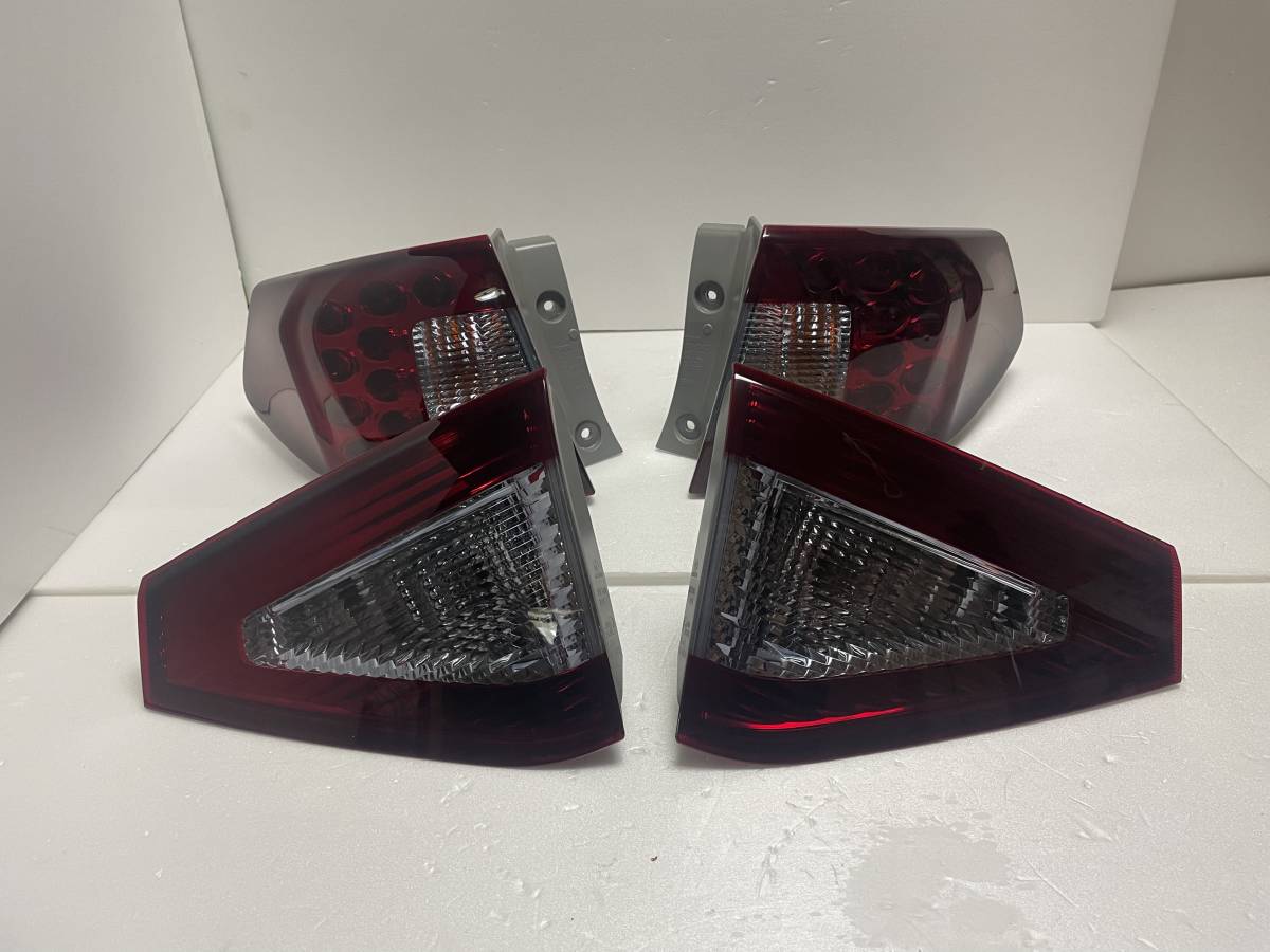 インプレッサ GRB/GRF/GH WRX STI 純正品 塗装テールランプ インプレッサ GRB/GRF/GH WRX STI 純正品 塗装テールランプ