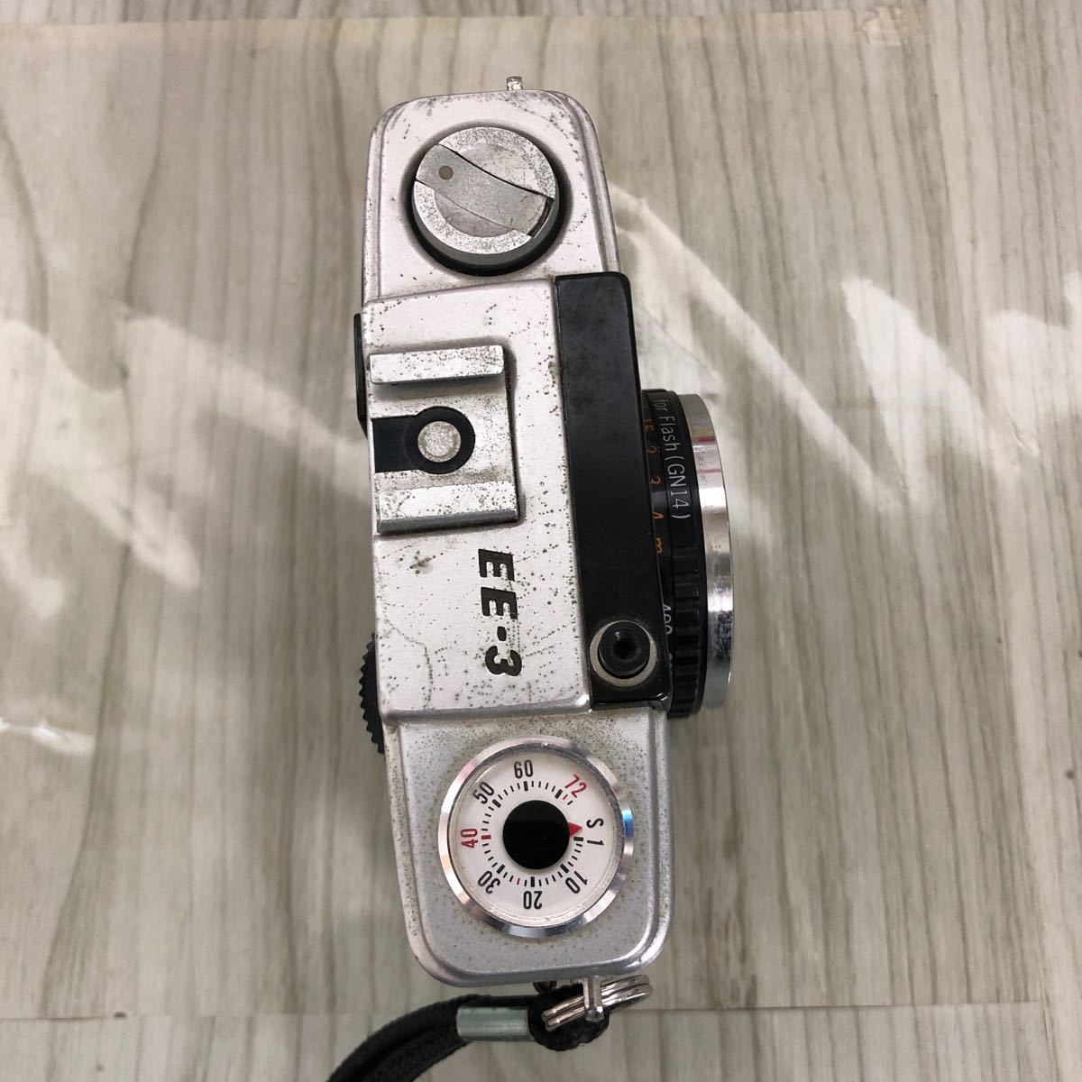 ▲現状品 シャッター切れます シャッターにヒビあり 赤ベロ OLYMPUS PEN ペン EE-3 コンパクト フィルムカメラ D.Zuiko 1:3.5 f=28mm _画像8