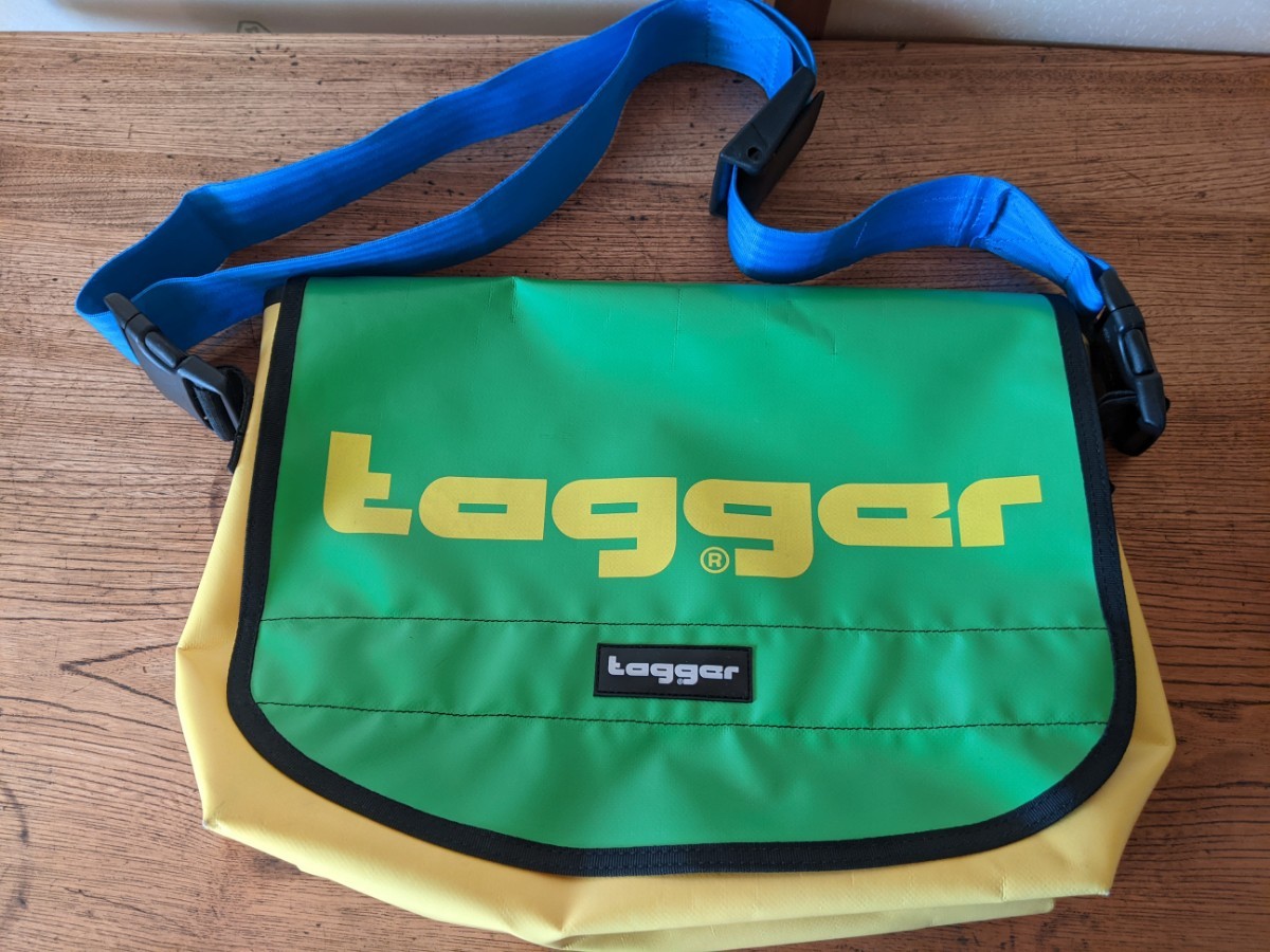 Taggertaga- messenger bag 