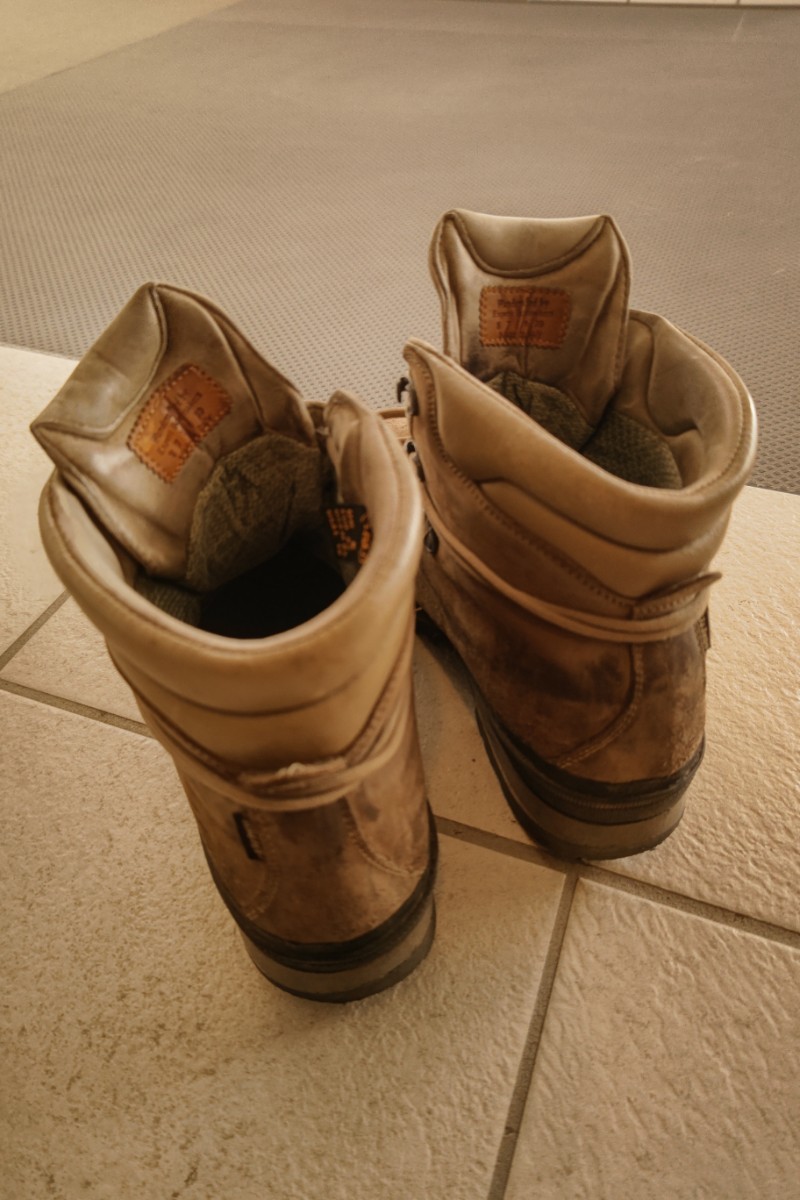 登山靴 イタリアAKU製 UK8サイズ_画像4