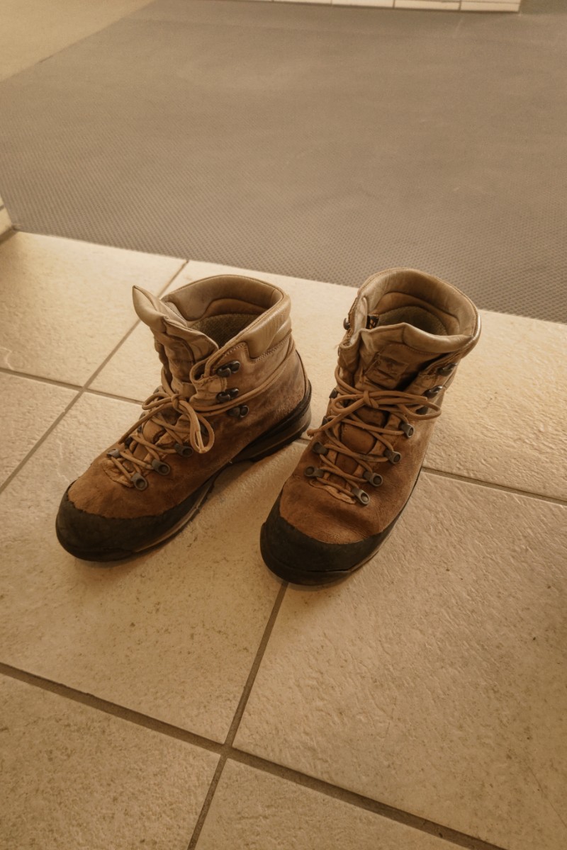 登山靴 イタリアAKU製 UK8サイズ_画像2
