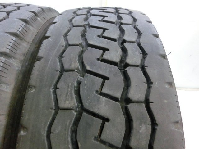 S-5655 中古LT ミックスタイヤ ブリヂストン M812 205/65R16 109/107N (4本)_画像2