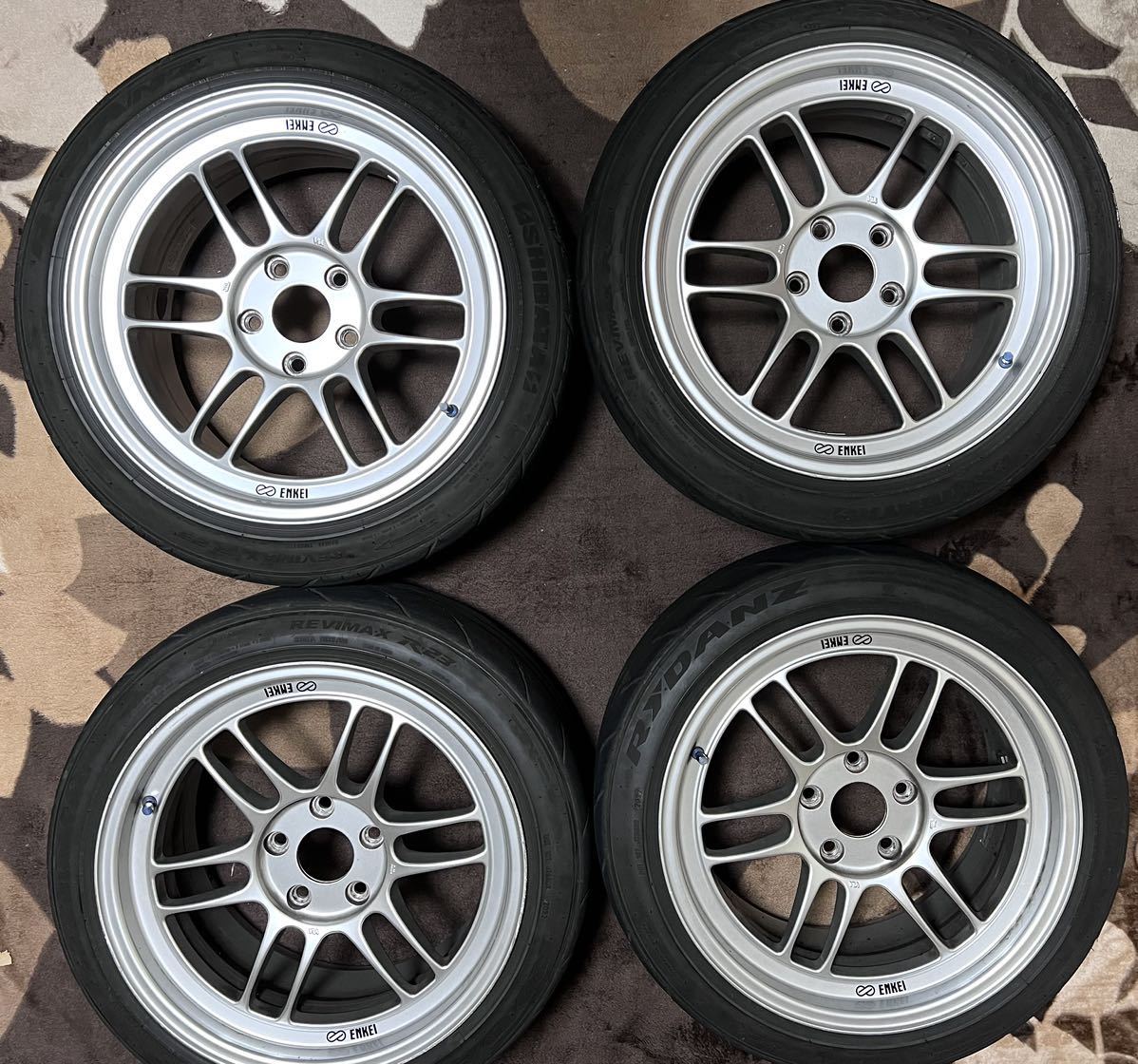 ENKEI RPF1 4本セット 17インチ 9j+45 pcd114.3 シルバー R ENKEI RPF1 4本セット 17インチ 9j+45 pcd114.3 シルバー R