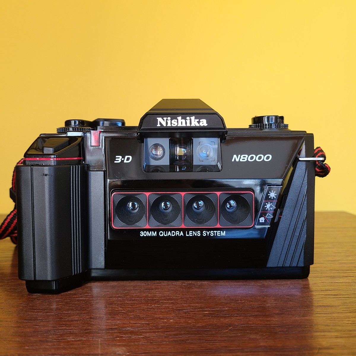 9☆100円～ ニシカ Nishika 3-D N8000 30mm Quadra Lens System コンパクトカメラ ヴィンテージ フィルムカメラ_画像2