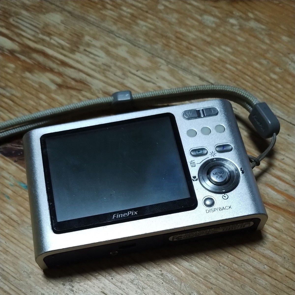 デジカメ FinePix z1 富士フイルム 動作品 電池パック 充電器 デジカメ FinePix z1 富士フイルム 動作品 電池パック 充電器