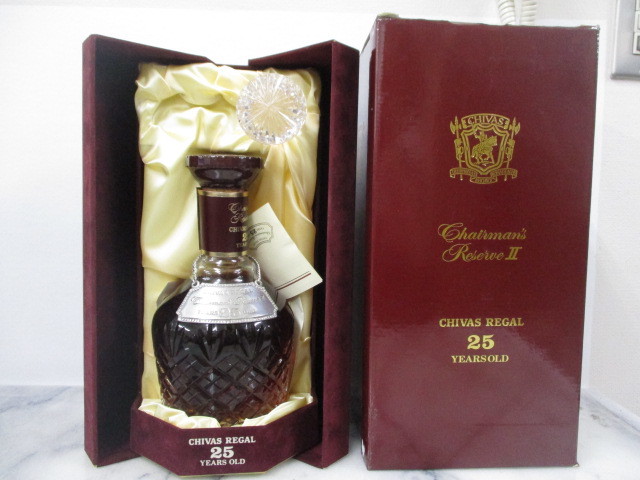 H487　古酒　シーバスリーガル 25年 チェアマン リザーブ CHIVAS REGAL CHAIRMAN'S RESERVE 25年　箱付 替栓付　_画像1